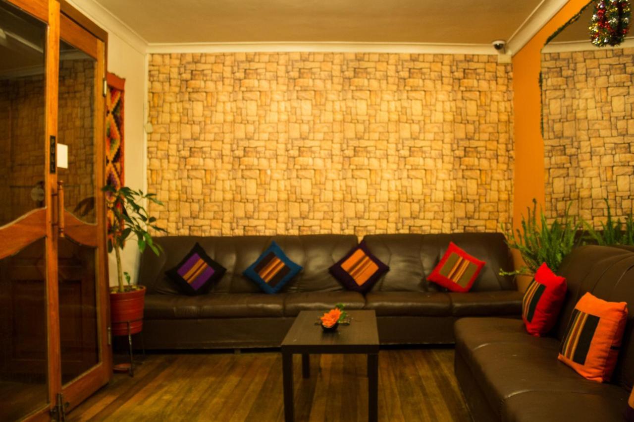 Hostal Puma'S House Cuzco Buitenkant foto